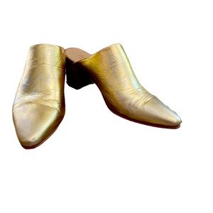 Sexy Esquivel gold mules. Perfect for summer. Handmade. Size 40